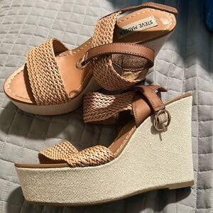 Steve Madden edge sandals